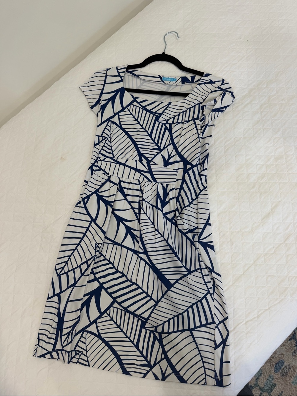 J. McLaughlin Navy and White Leaf-Print Fit-and-Flare Dress